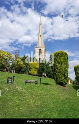 Glovers Needle oder St Andrews Spire, über dem Fluss Severn, einem der sichtbarsten und historischsten Wahrzeichen in Worcester, Großbritannien Stockfoto