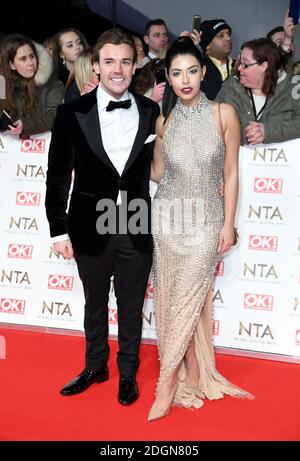 Cara de la Hoyde und Nathan Massey bei den National Television Awards 2017 im O2, London. Bildnachweis sollte lauten: Doug Peters/EMPICS Entertainment Stockfoto