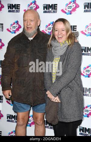 Emily Eavis und Michael Eavis bei der Ankunft bei den VO5 NME Awards 2017 in der O2 Academy Brixton, London. Bilddatum: Mittwoch, 15. Februar 2017. Bildnachweis sollte lauten: Doug Peters/ EMPICS Entertainment Stockfoto