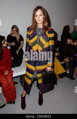 Charlotte De Carle in der ersten Reihe während der Teatum Jones Herbst/Winter 2017 London Fashion Week Show im BFC Show Space, 180 Strand, London. Bildnachweis sollte lauten: Doug Peters/ EMPICS Entertainment Stockfoto