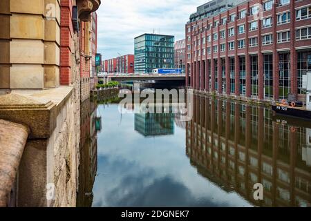 HAMBURG, DEUTSCHLAND - CA. AUGUST 2020: Die Bleichenflotte der Hamburger Stadt. Stockfoto