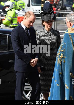 Prinz William, der Herzog von Cambridge und Catherine, die Herzogin von Cambridge, die nach dem Terroranschlag auf die Westmisnter Bridge und den Palast von Westminster einen Gottesdienst in der Westminster Abbey in London besuchen. Bildnachweis sollte lauten: Doug Peters/ EMPICS Entertainment Stockfoto