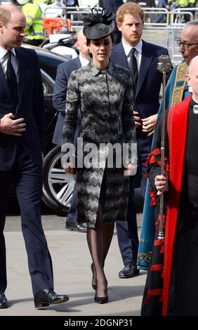 Die Herzogin von Cambridge Teilnahme an einem Service of Hope at Westminster Abbey in London nach dem Terroranschlag auf Westminster Brücke und der Palast von Westminster Stockfoto