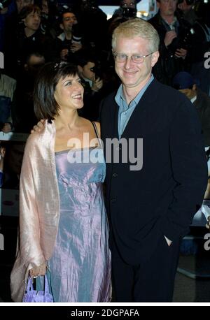 Richard Curtis und Emma Freud bei der Londoner Premiere von Bridget Jones Diary auf dem Leicester Square. Stockfoto