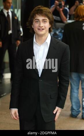 Daniel Radcliffe bei der Premiere von Harry Potter und der Gefangene von Azkaban, Leicester Square, London Â©Doug Peters/allactiondigital. Stockfoto