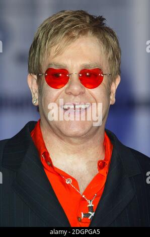 Elton John bei der Pressevorstellung für die musikalische Version von Billy Elliot, für die er die Musik schrieb, an der Royal Academy of Music, London Stockfoto