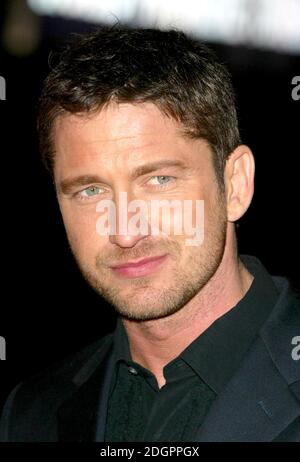 Gerard Butler bei der Weltpremiere von Andrew Lloyd Webbers The Phantom of the Opera, Leicester Square, London. Doug Peters/allactiondigital.com Stockfoto