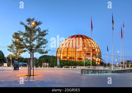 The Globe of Science and Innovation als Besucherzentrum des CERN in Esplanade des particules, Meyrin, bei Genf, Schweiz Stockfoto