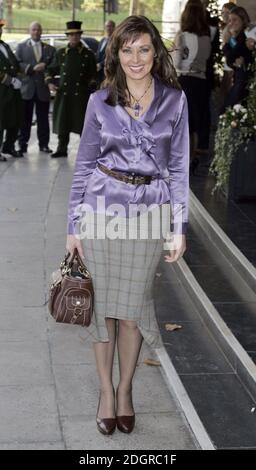 Carol Vorderman bei der Preisverleihung der Young Heroes 2005. Britische tapfere Kinder feiern mit den Stars im Dorchester Hotel, London. Stockfoto