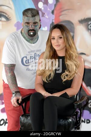 Gastgeber Charlotte Crosby Teilnahme an der Just Tattoo of US Serie 2 Fotozelle in einem Pop-op Tattoo Salon in Camden, London. Bildnachweis sollte lauten: Doug Peters/EMPICS Entertainment Stockfoto