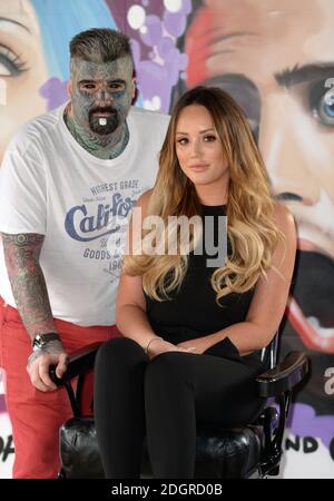Gastgeber Charlotte Crosby Teilnahme an der Just Tattoo of US Serie 2 Fotozelle in einem Pop-op Tattoo Salon in Camden, London. Bildnachweis sollte lauten: Doug Peters/EMPICS Entertainment Stockfoto