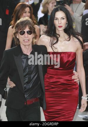 Mick Jagger und L'Wren Scott bei der Vanity Fair Oscars Party 2006, Morton's Restaurant, Los Angeles, USA. Doug Peters/allactiondigital.com Stockfoto