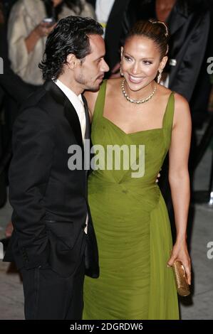 Jennifer Lopez und Marc Anthony bei der Vanity Fair Oscars Party 2006, Morton's Restaurant, Los Angeles, USA. Doug Peters/allactiondigital.com Stockfoto