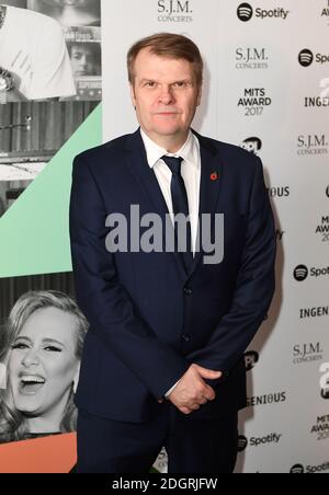 Rob Stringer, CEO von Sony Music Entertainment, kommt zu den 26. Jährlichen Music Industry Trusts Awards im Grosvenor House Hotel, London. Bildnachweis sollte lauten: Doug Peters/Empics Entertainment Stockfoto