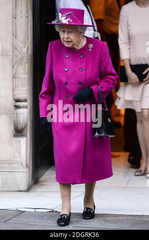 Königin Elizabeth II. Nimmt an der Wiedereröffnung der Sir Joseph Hotung Gallery im British Museum, London, Teil. Bildnachweis sollte lauten: Doug Peters/EMPICS Entertainment Stockfoto