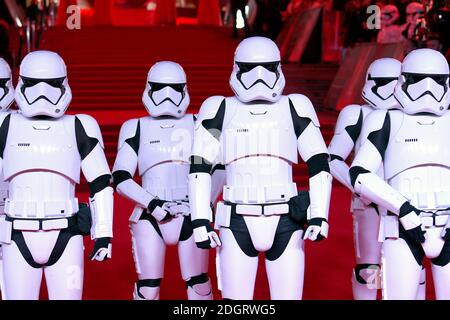 Stormtroopers bei der europa-Premiere von Star Wars: The Last Jedi in der Royal Albert Hall, London. Bildnachweis sollte lauten: Doug Peters/EMPICS Entertainment Stockfoto