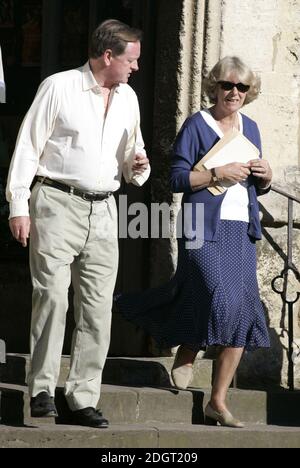 Camilla Duchess of Cornwall und Andrew Parker Bowles kommen zur Probe. Stockfoto
