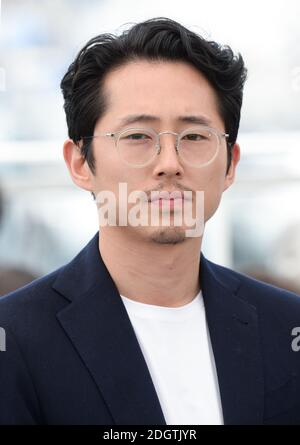 Steven Yeun beim Brennenden Fotocall im Palais De Festival im Rahmen des 71. Filmfestivals von Cannes. Bildnachweis sollte lauten: Doug Peters/EMPICS Stockfoto