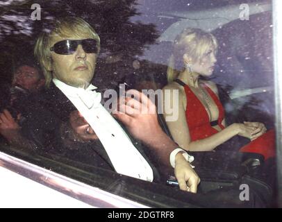 Nick Rhodes und Meredith Ostrum kommen an. Stockfoto