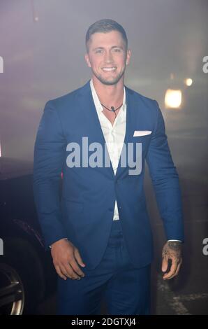 Dan Osborne betritt das Haus während der Celebrity Big Brother Launch Night in den Elstree Studios, Hertfordshire. Bildnachweis sollte lauten: Doug Peters/EMPICS Stockfoto