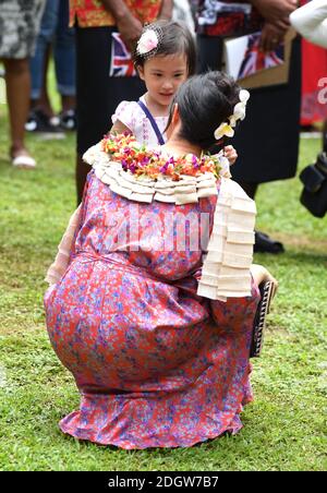 Prinz Harry Duke of Sussex und Meghan Duchess of Sussex kommen auf dem Campus der University South Pacific in Suva, Fidschi an. Bildnachweis sollte lauten: Doug Peters/EMPICS Stockfoto