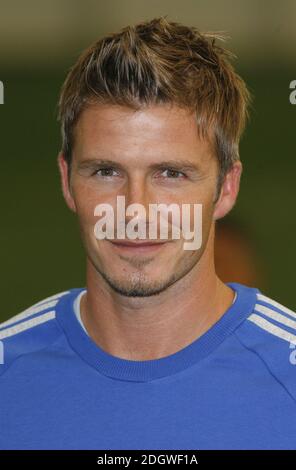 David Beckham stellt am 18. September 2006 sein neues Buch "Making IT Real" an der David Beckham Academy in Greenwich, London, vor. Doug Peters/EMPICS Entertainment Stockfoto