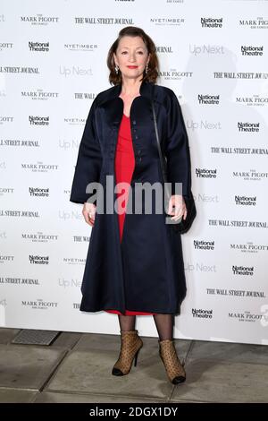 Lesley Manville nimmt an der Up Next Gala im National Theatre, South Bank, London Teil. Bild Kredit sollte lesen: Doug Peters/EMPICS Stockfoto