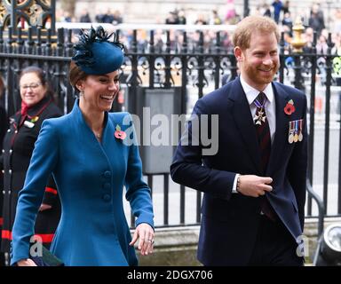 Die Herzogin von Cambridge (links) und der Herzog von Sussex nehmen am Anzac Day Service of Comemoration and Thanksgiving in Westminster Abbey, London Teil. Bildnachweis sollte lauten: Doug Peters/EMPICS Stockfoto