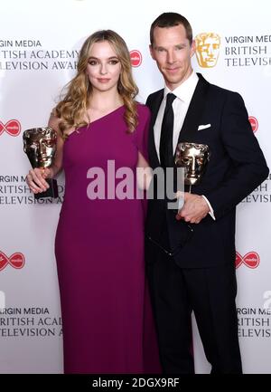 Jodie Comer und Benedict Cumberbatch im Presseraum während der Virgin Media BAFTA TV Awards, die in der Royal Festival Hall in London verliehen wurden. Bildnachweis sollte lauten: Doug Peters/EMPICS Stockfoto