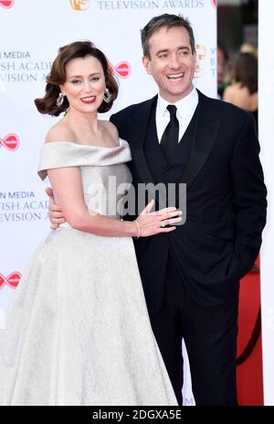 Keeley Hawes und Matthew Macfadyen bei den Virgin Media BAFTA TV Awards, die in der Royal Festival Hall in London stattfinden. Bildnachweis sollte lauten: Doug Peters/EMPICS Stockfoto