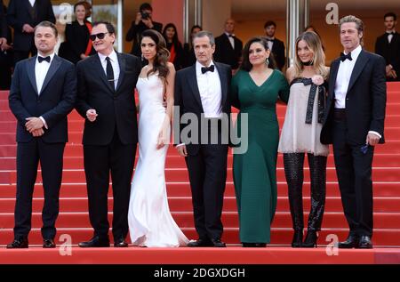 Leonardo DiCaprio, Quentin Tarantino, Daniela Pick, David Heyman, Shannon McIntosh, Margot Robbie und Brad Pitt bei der Ankunft für die Once Upon a Time in Hollywood Premiere im Grand Theatre Lumiere im Palais des Festivals während der 72. Filmfestspiele von Cannes. Bildnachweis sollte lauten: Doug Peters/EMPICS Stockfoto