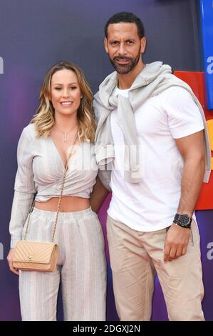 Katie Wright und Rio Ferdinand bei der Toy Story 4 Premiere im Odeon Luxe, Leicester Square, London. Bild Kredit sollte lesen: Doug Peters/EMPICS Stockfoto