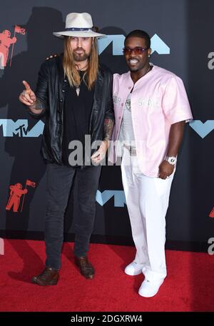 Billy Ray Cyrus und ASAP Ferg kommen bei den MTV Video Music Awards 2019 an, die im Prudential Center in Newark, NJ, abgehalten werden.Bildnachweis sollte lauten: Doug Peters/EMPICS Stockfoto