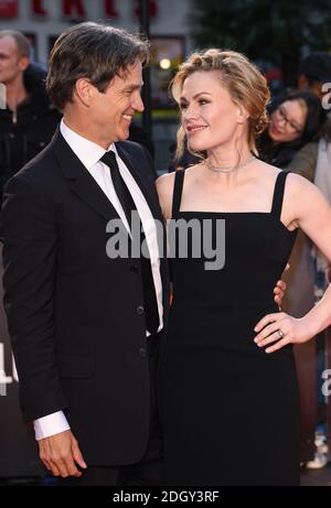 Stephen Moyer und Anna Paquin bei der Abschlussgala und der internationalen Premiere des Iren, die im Rahmen des BFI London Film Festival 2019 in London stattfand. Bildnachweis sollte lauten: Doug Peters/EMPICS Stockfoto