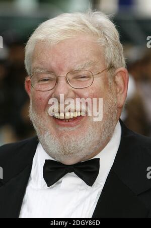 Richard Griffiths bei der Europa-Premiere von Harry Potter und der Orden des Phönix, Odeon Cinema, Leicester Square, London. Stockfoto