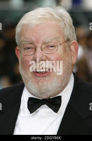 Richard Griffiths bei der Europa-Premiere von Harry Potter und der Orden des Phönix, Odeon Cinema, Leicester Square, London. Stockfoto