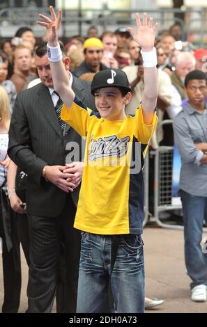 George Sampson kommt bei der UK Premiere von WALL-E im Empire Cinema, Leicester Square, London. Stockfoto