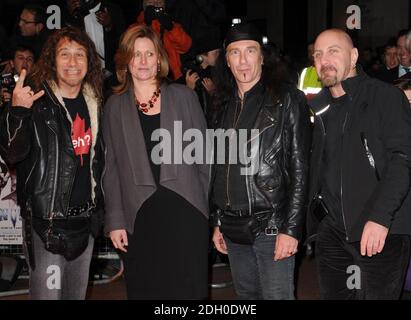 Sarah Brown mit der Band Anvil beim London Film Festival Screening of Anvil, Odeon West End Cinema, Leicester Square, London. Stockfoto