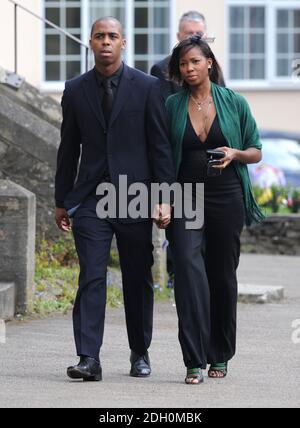 Jamelia bei Jade Goodys Beerdigung in der St. John's Baptist Church in Buckhurst Hill, Essex Stockfoto