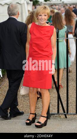 Anne Robinson bei der Sir David Frost Summer Garden Party 2009, Carlyle Square in Chelsea, im Zentrum von London. Stockfoto