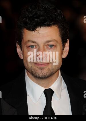 Andy Serkis kommt zur Weltpremiere und Royal Film Performance of The Lovely Bones am Odeon Leicester Square in London. Stockfoto