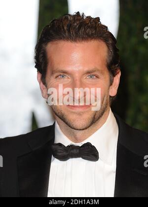 Bradley Cooper bei der Vanity Fair Oscar Viewing Party 2010 im Sunset Tower, Los Angeles Stockfoto