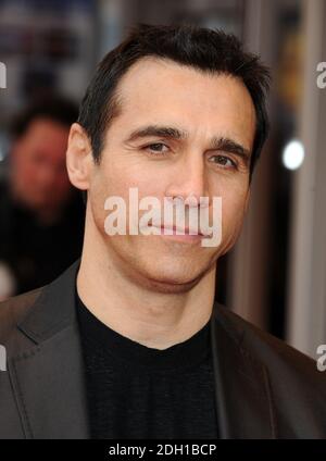 Adrian Paul bei der Weltpremiere von The Heavy, The Odeon West End Cinema, Leicester Square, London. Stockfoto