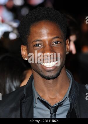 John Adeleye bei der britischen Premiere von Due Date, Empire Cinema, Leicester Square, London. Copyright Doug Peters EMPICS Entertainment Stockfoto