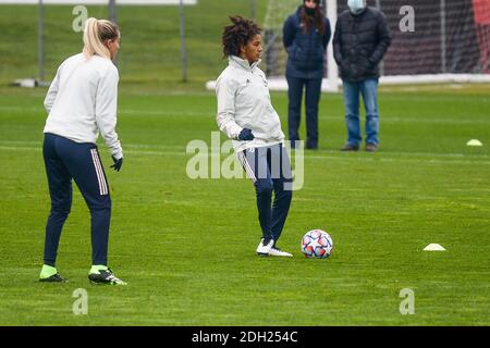 Turin, Italien. Dezember 2020. Sara Gama von Juventus während der Trainingseinheit am Vorabend des UEFA Women's Champions League-Spiels Juventus Women gegen Olympique Lyonnais am 8. Dezember 2020 im Juventus Training Center in Turin, Italien. (Foto von Alberto Gandolfo/Pacific Press/Sipa USA) Quelle: SIPA USA/Alamy Live News Stockfoto