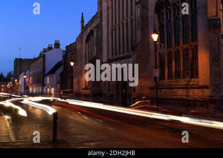 Dämmerungsfarben über der St Edmundsbury Cathedral, Bury St Edmunds City, Suffolk County, England Stockfoto