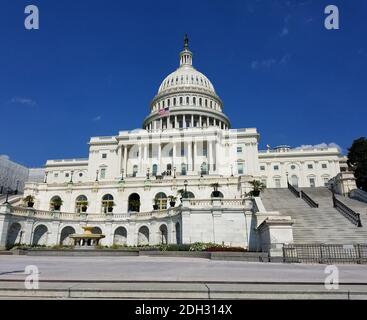 Die westliche Fassade und die Kuppel des Kapitolgebäudes der Vereinigten Staaten, auf dem Capitol Hill in Washington DC, USA. Stockfoto