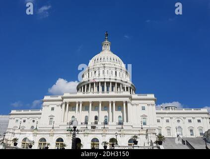 Die westliche Fassade und die Kuppel des Kapitolgebäudes der Vereinigten Staaten, auf dem Capitol Hill in Washington DC, USA. Stockfoto