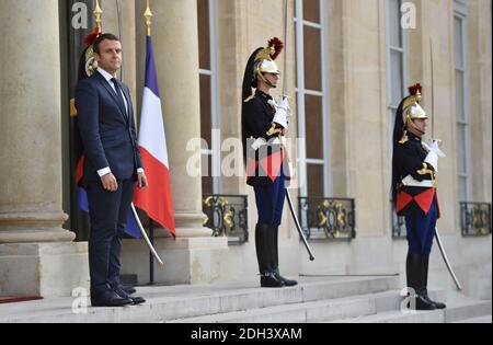 Der französische Präsident Emmanuel Macron erwartet sein mexikanisches Amtskollege für sein Treffen und Abendessen am 6. Juli 2017 im Elysee-Palast in Paris, Frankreich. Foto von Christian Liewig/ABACAPRESS.COM Stockfoto