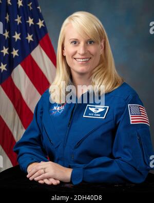 Houston, Usa. Dezember 2020. NASA-Astronautin Kate Rubins in ihrem offiziellen Porträt im NASA Johnson Space Center 30. September 2009 in Houston, Texas. Rubins wurde am 9. Dezember 2020 als einer der 18 Astronauten ausgewählt, um für die kommenden Artemis-Missionen zum Mond zu trainieren. Quelle: Robert Markowitz/NASA/Alamy Live News Stockfoto